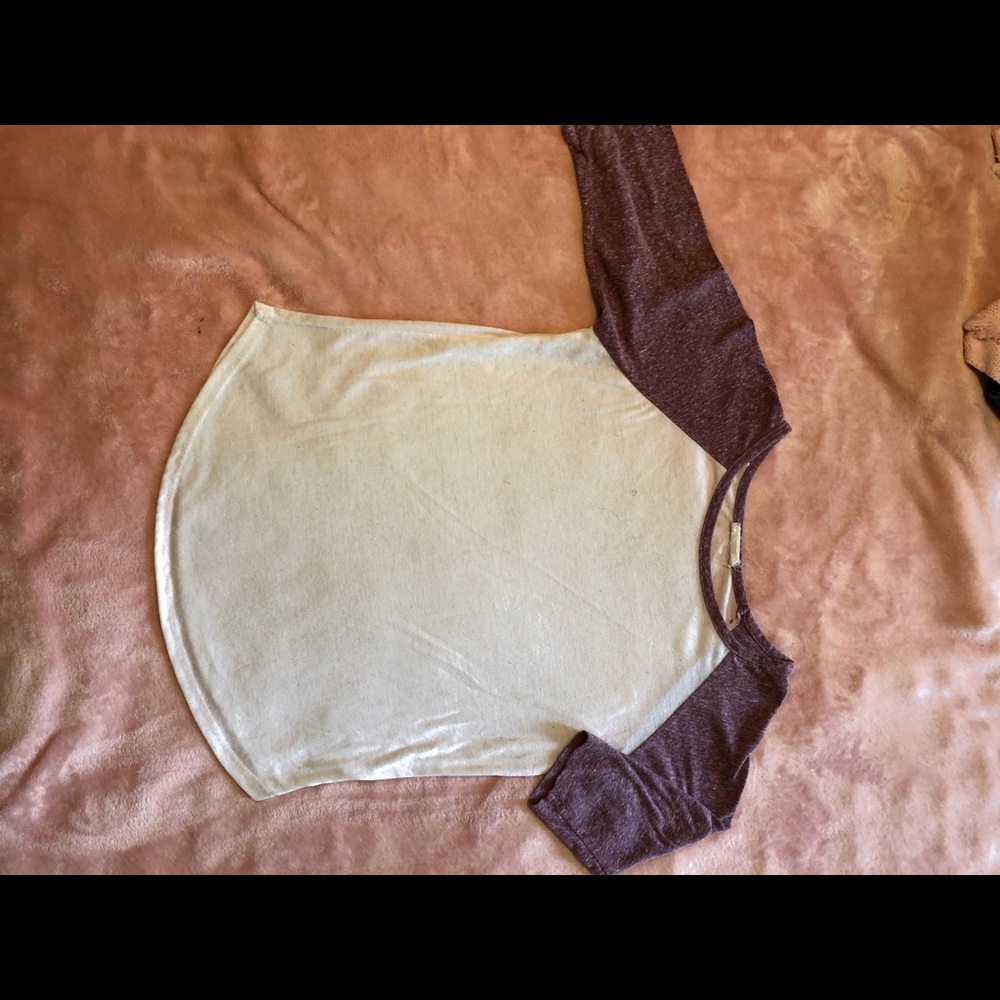 Baseball tee